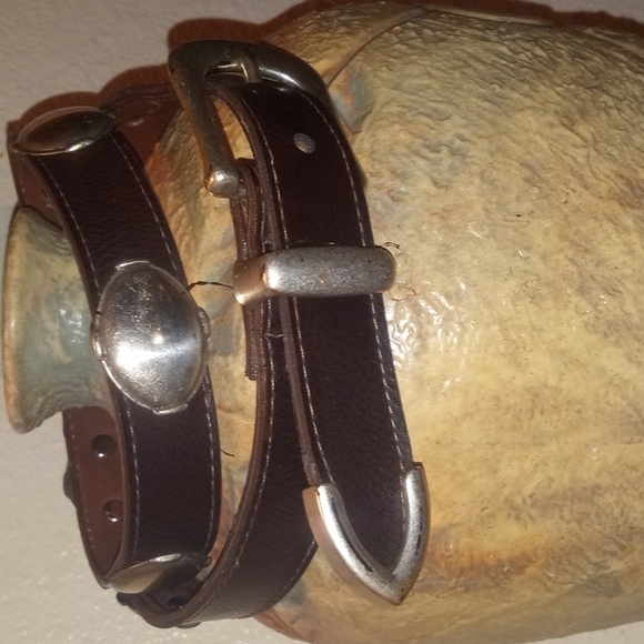 Navasota Leather And Silver Medallion Belt Waist 27"-31" - Picture 2 of 16